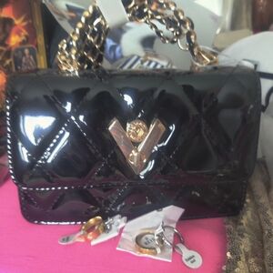 Elegant Black Quilted Handbag